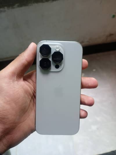 Apple iPhone 15 Pro