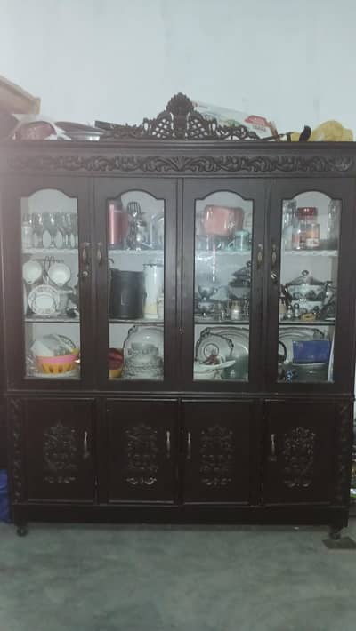 safe and shocase