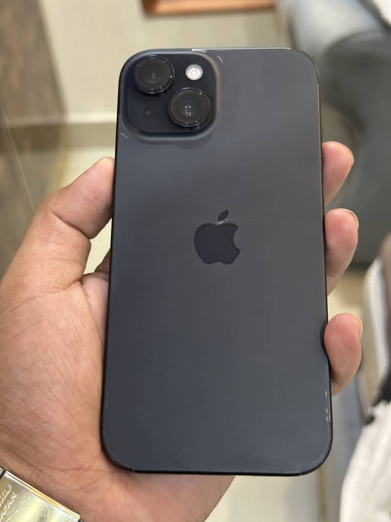 Apple iPhone 15 3