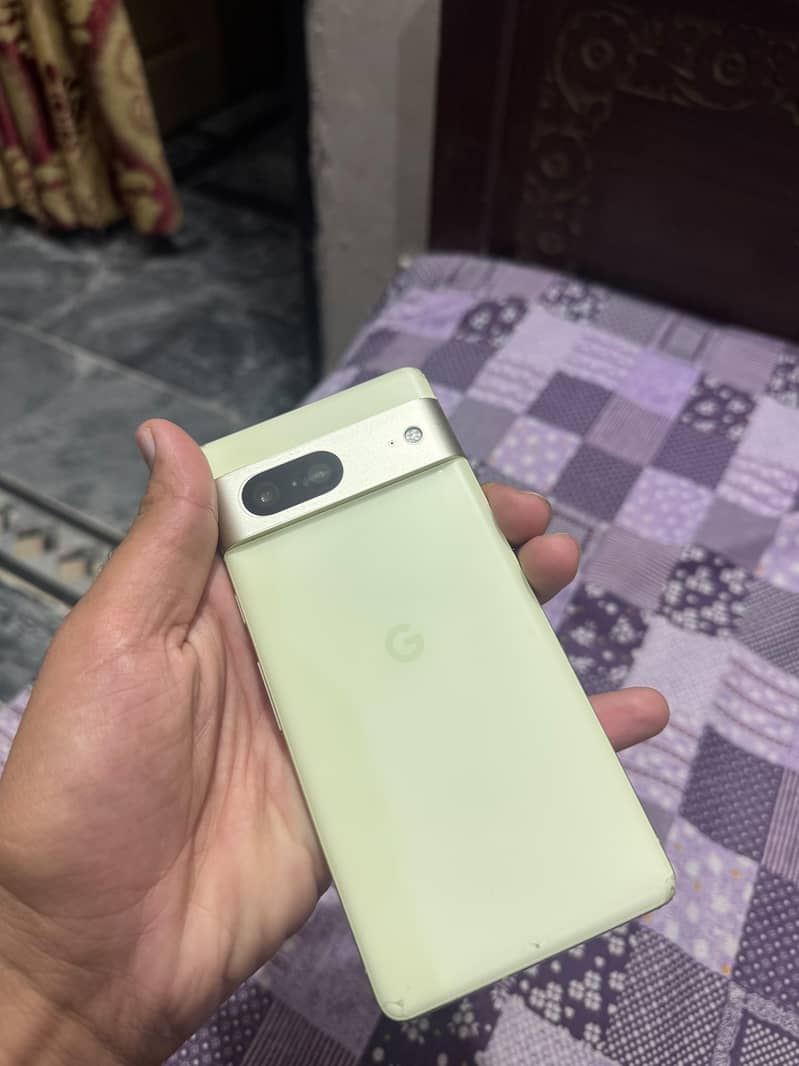 Google Pixel 7 3
