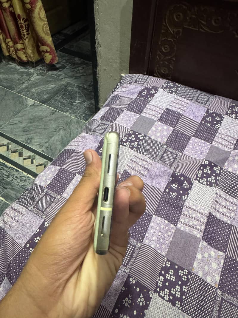 Google Pixel 7 5