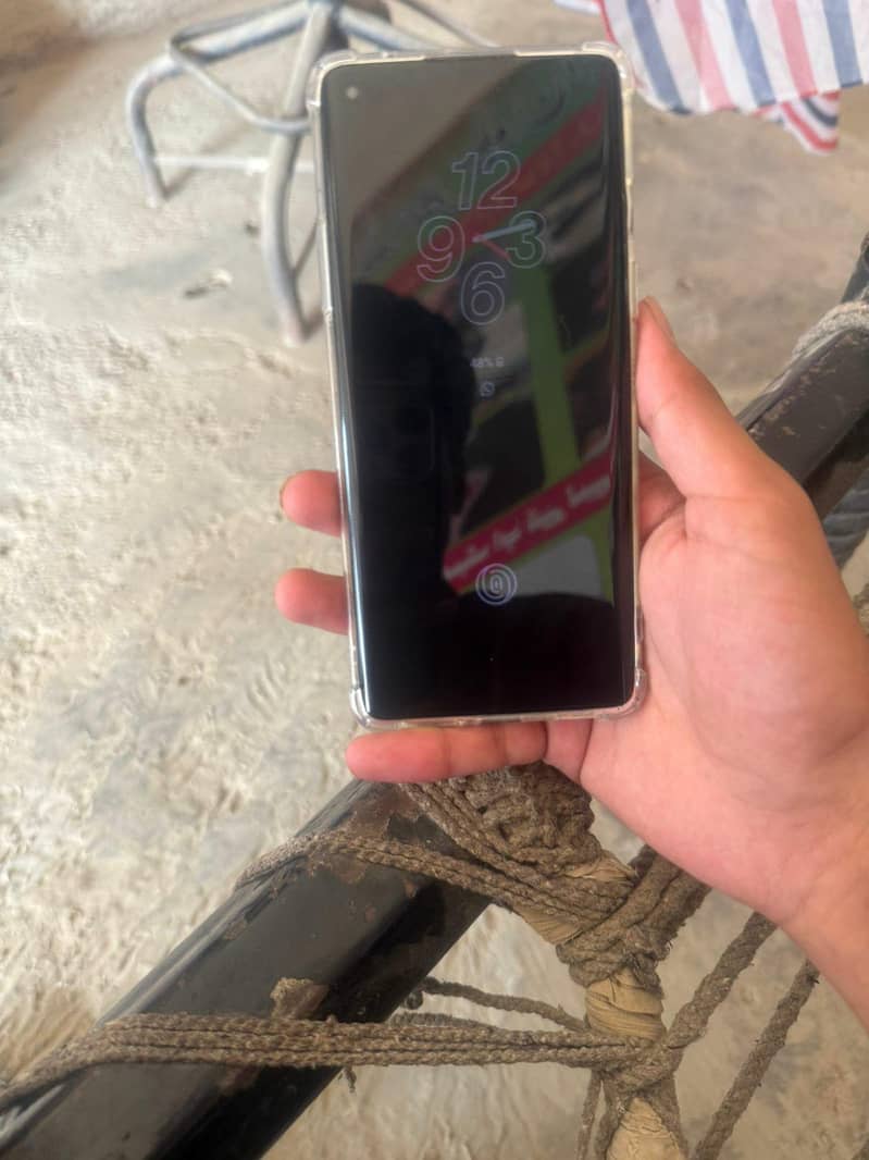 One Plus 8 5g 4