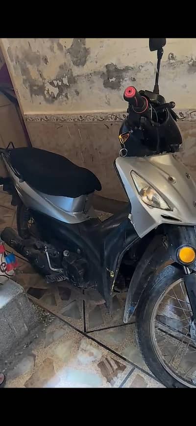 Super power scooty 70cc