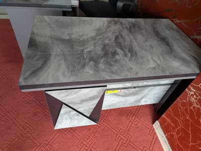 Office chairs with table urgent sale