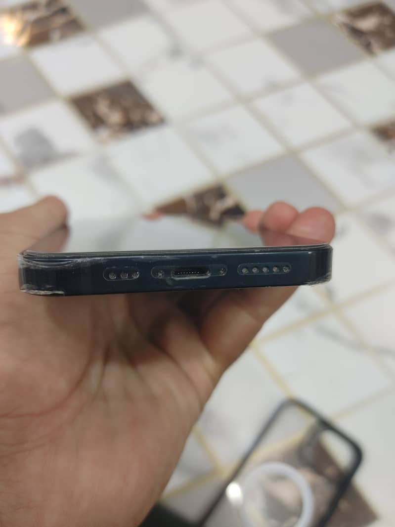 Apple iPhone 14 1