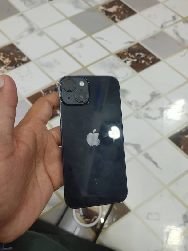 Apple iPhone 14 3