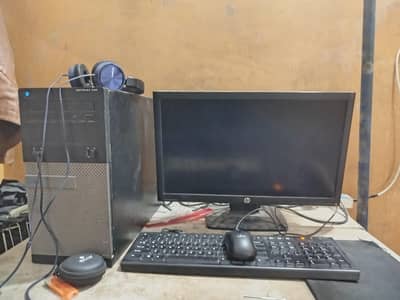 pc +24 inch  LCD +keyboard mouse