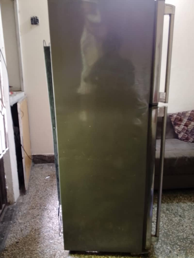 Refrigerator 0
