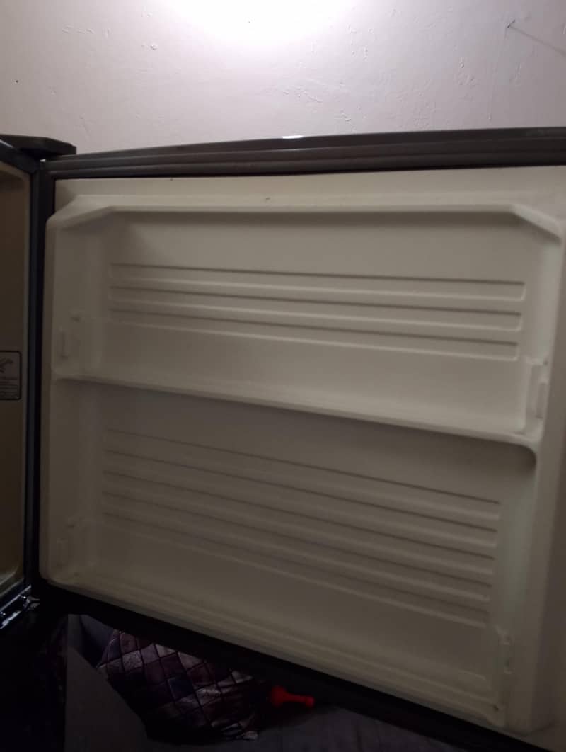 Refrigerator 4