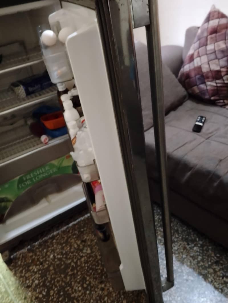 Refrigerator 7