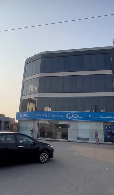 12 MARLA FIRST FLOOR AVAILABLE FOR RENT IN DEFENCE ROAD LAHORE Elevator Installed