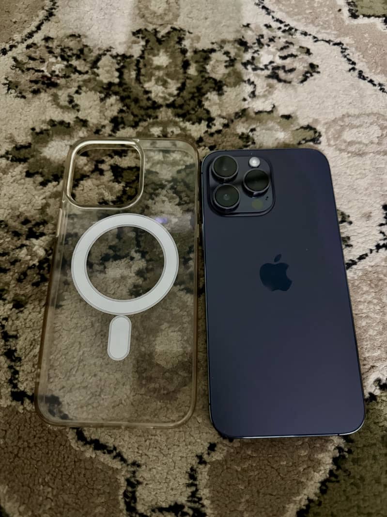 Apple iPhone 14 Pro Max 1
