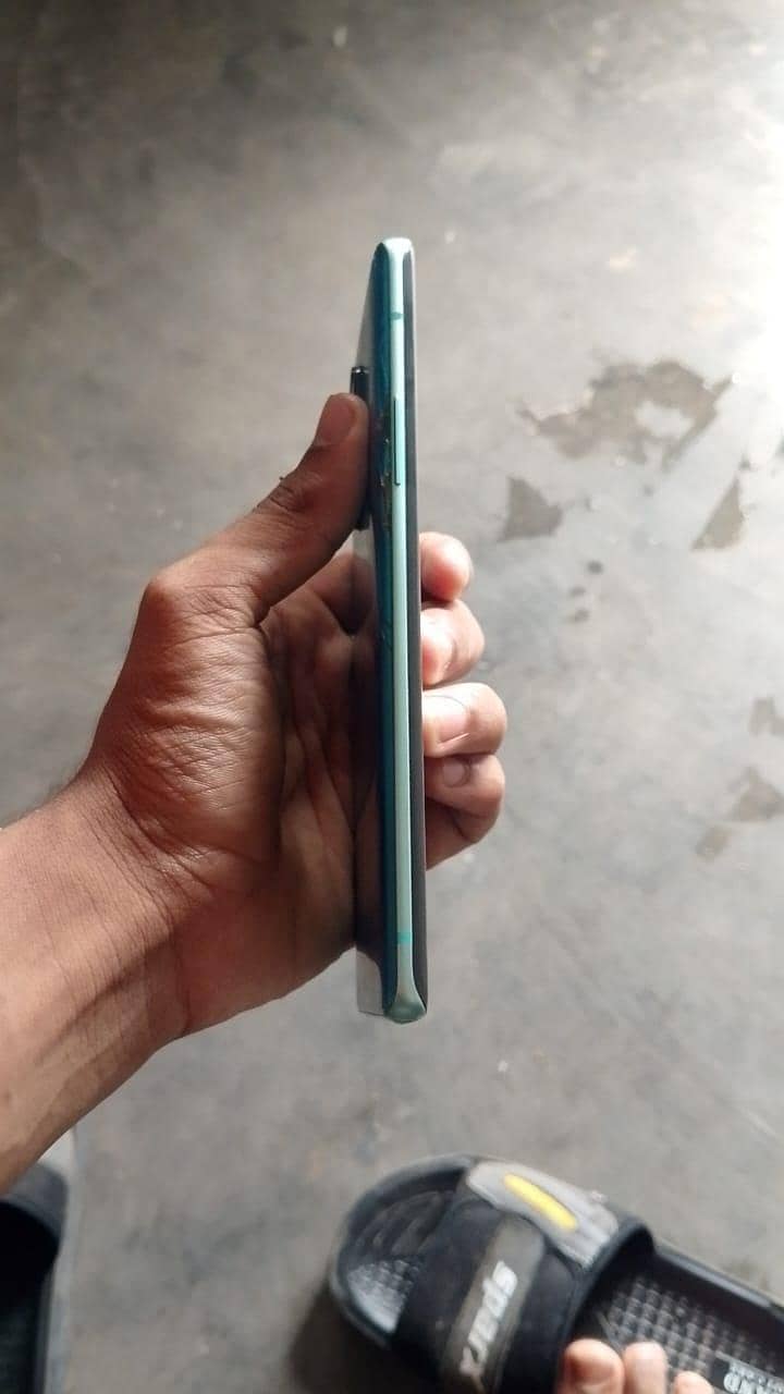 One Plus 8 Pro 4