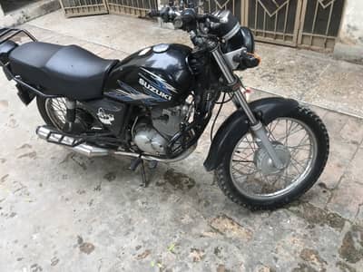 GS 150 Suzuki BIKE