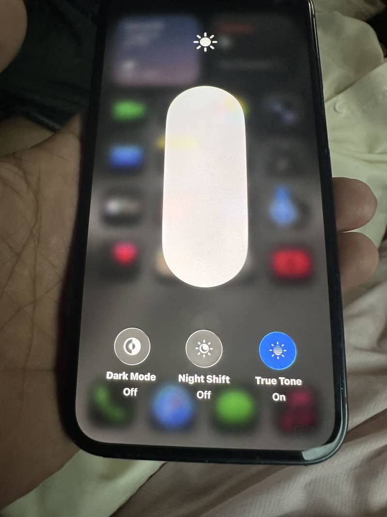 Apple iPhone 13 0