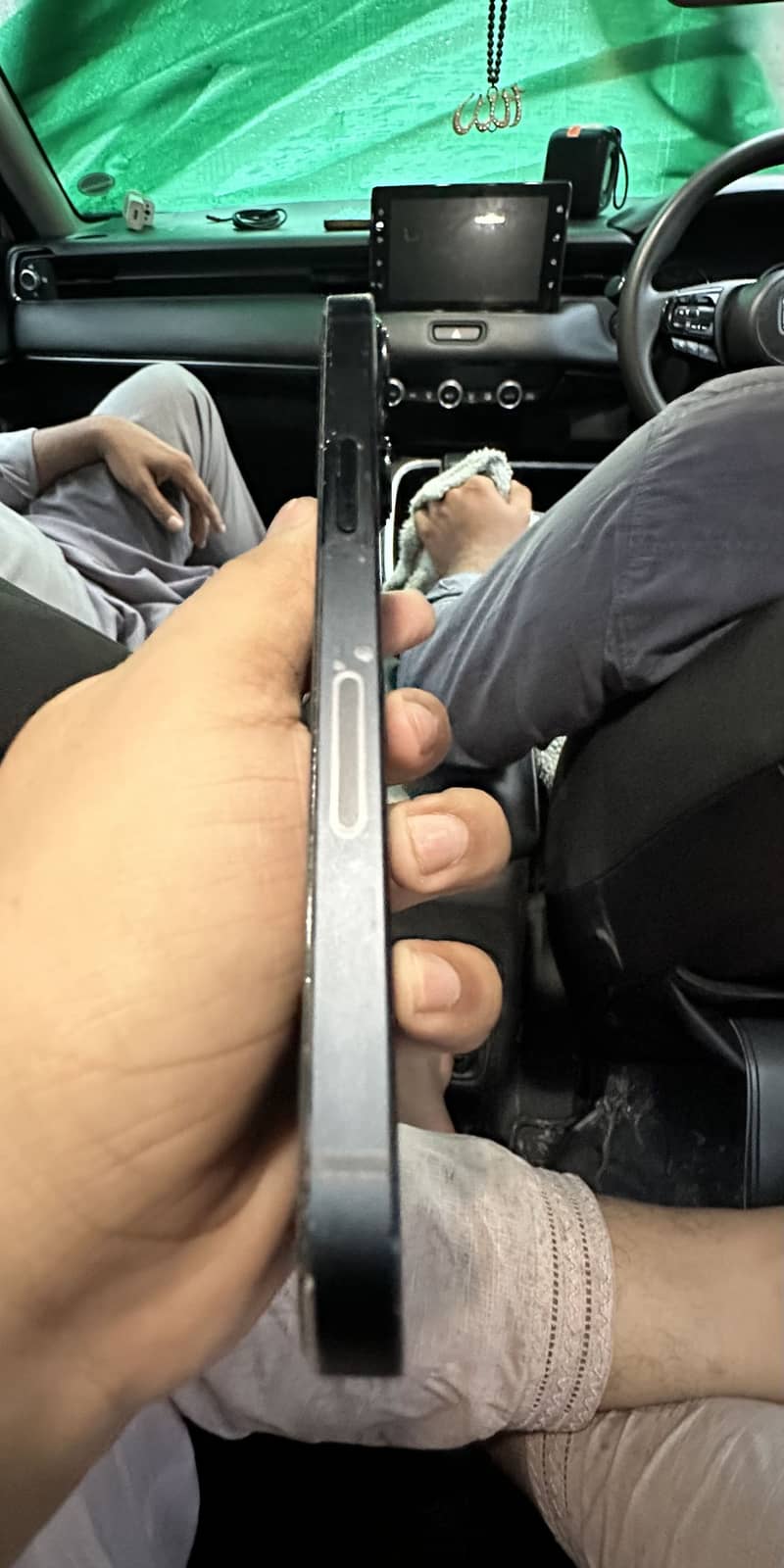 Apple iPhone 13 5