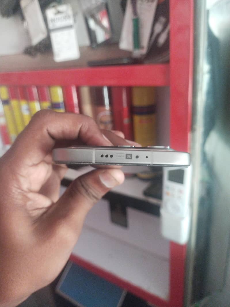 Infinix Note 60 Pro Full box 5