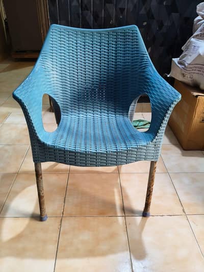 6 chairs with table for sale