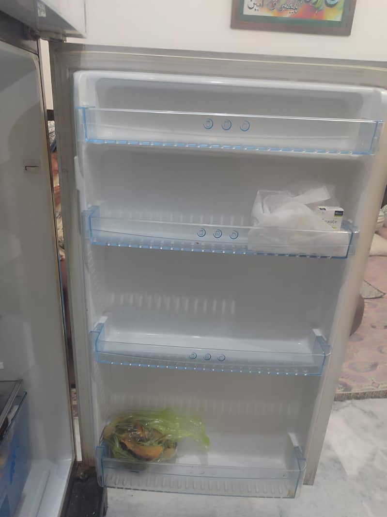 A Fridge seeling 3