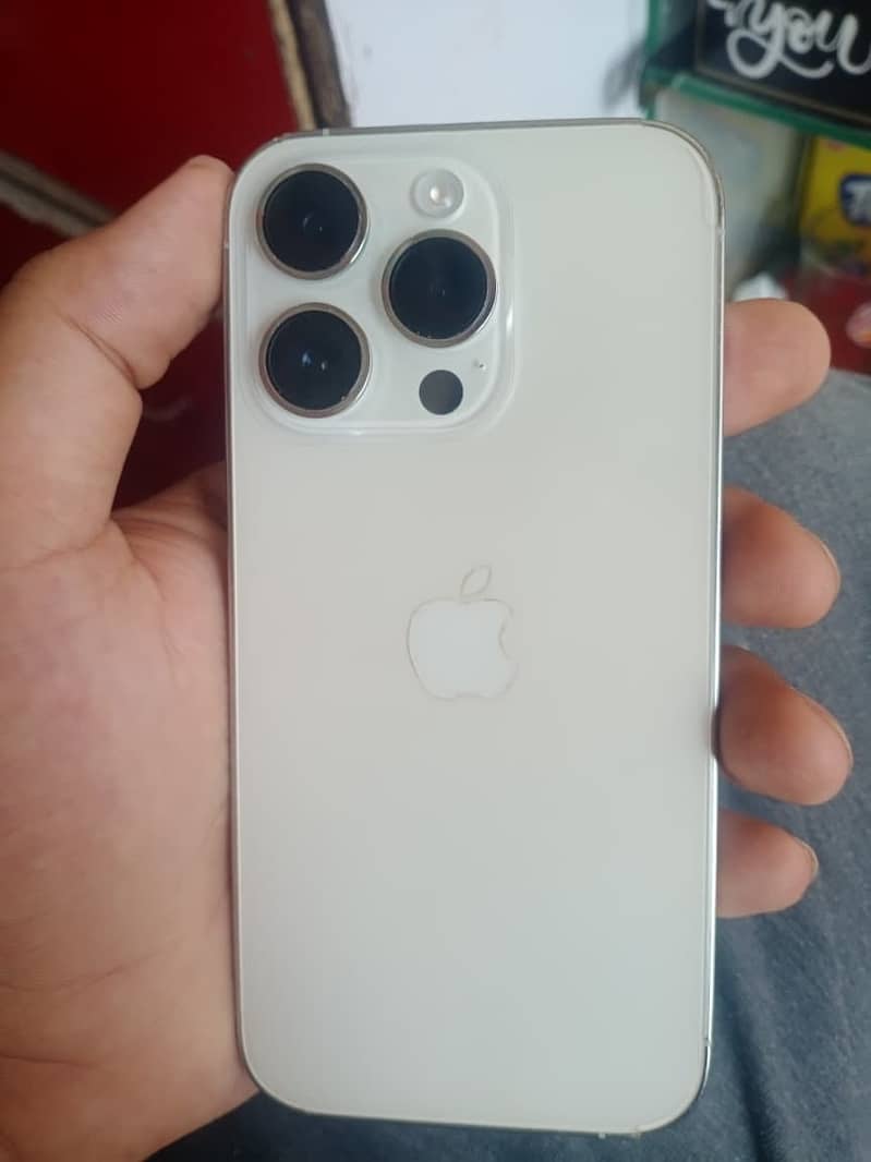 Apple iPhone 14 Pro 3