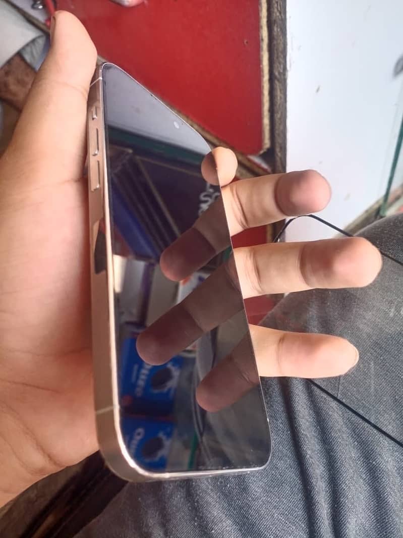 Apple iPhone 14 Pro 5