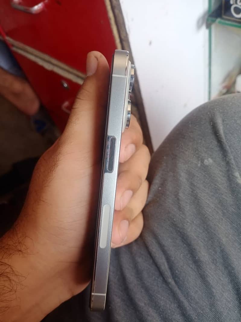 Apple iPhone 14 Pro 7