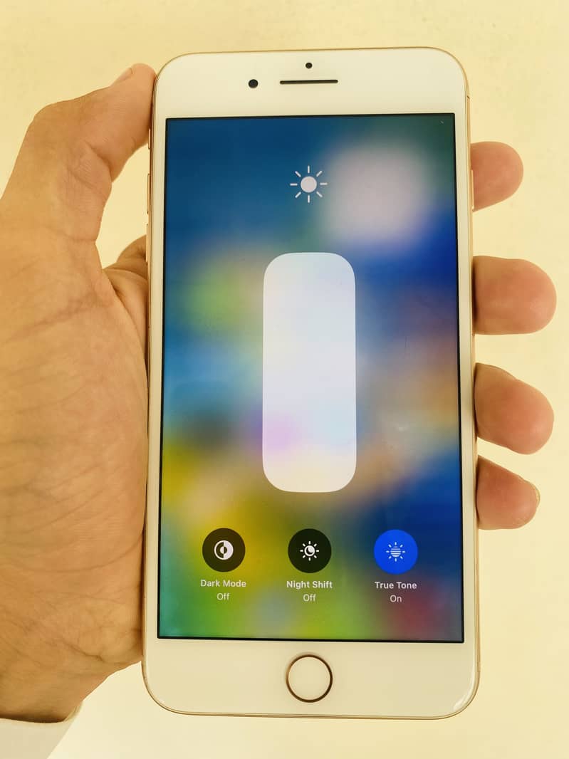Apple iPhone 8 Plus jv 6