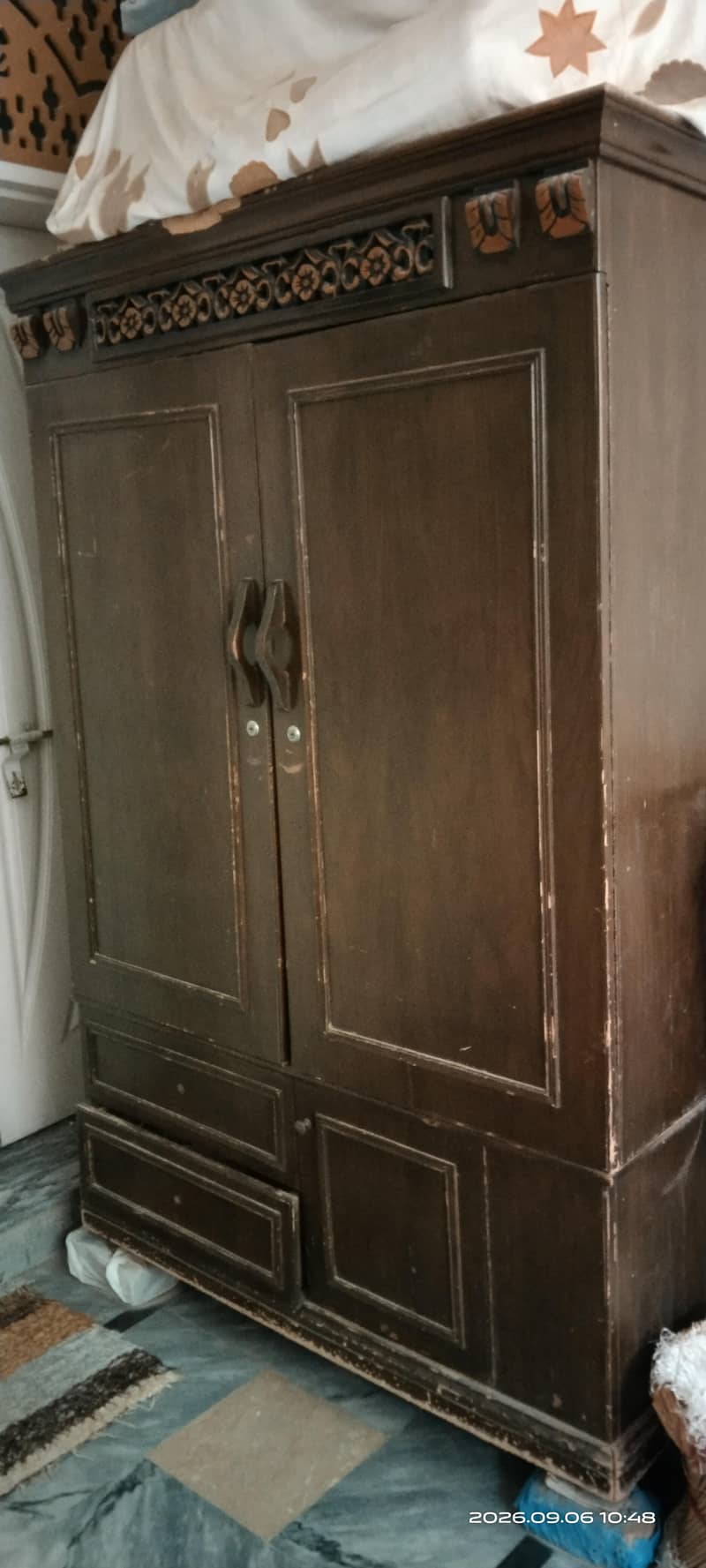 Almari. solid Wooden 1