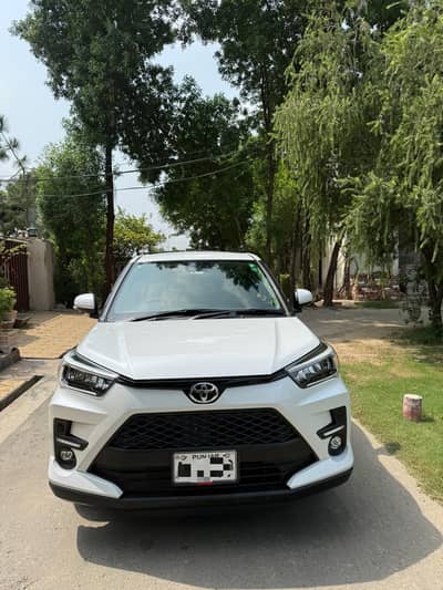 Toyota Raize Z Package 2020/2025 Pearl White
