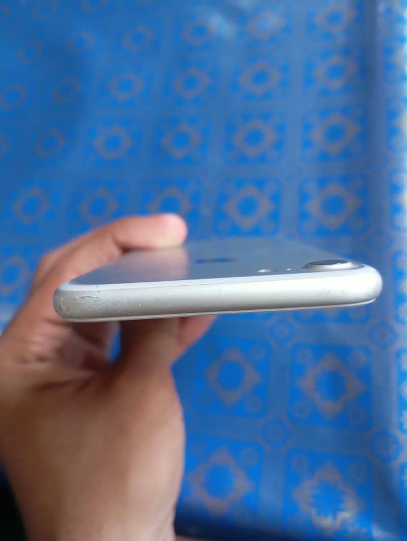 Apple iPhone 7 6