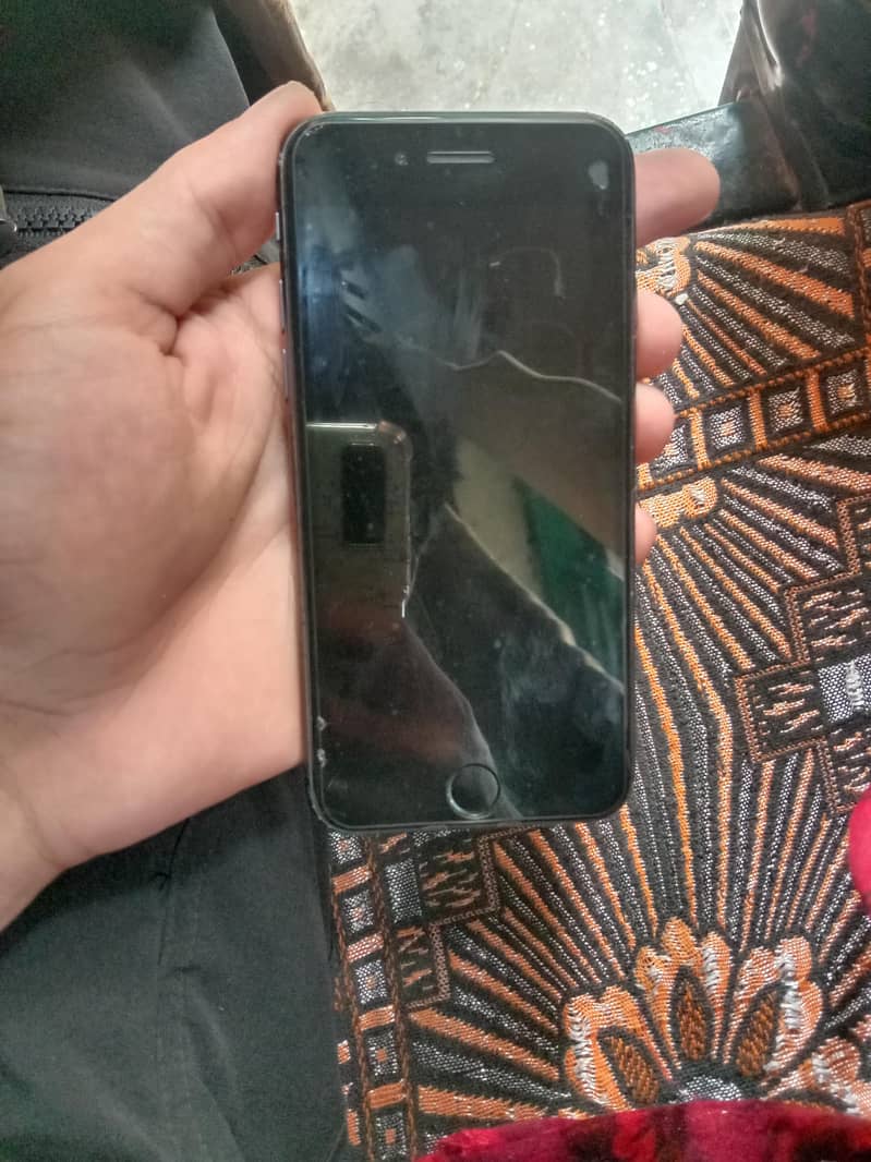 Apple iPhone 8 0