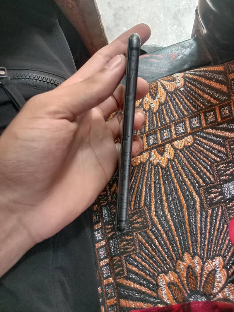 Apple iPhone 8 6