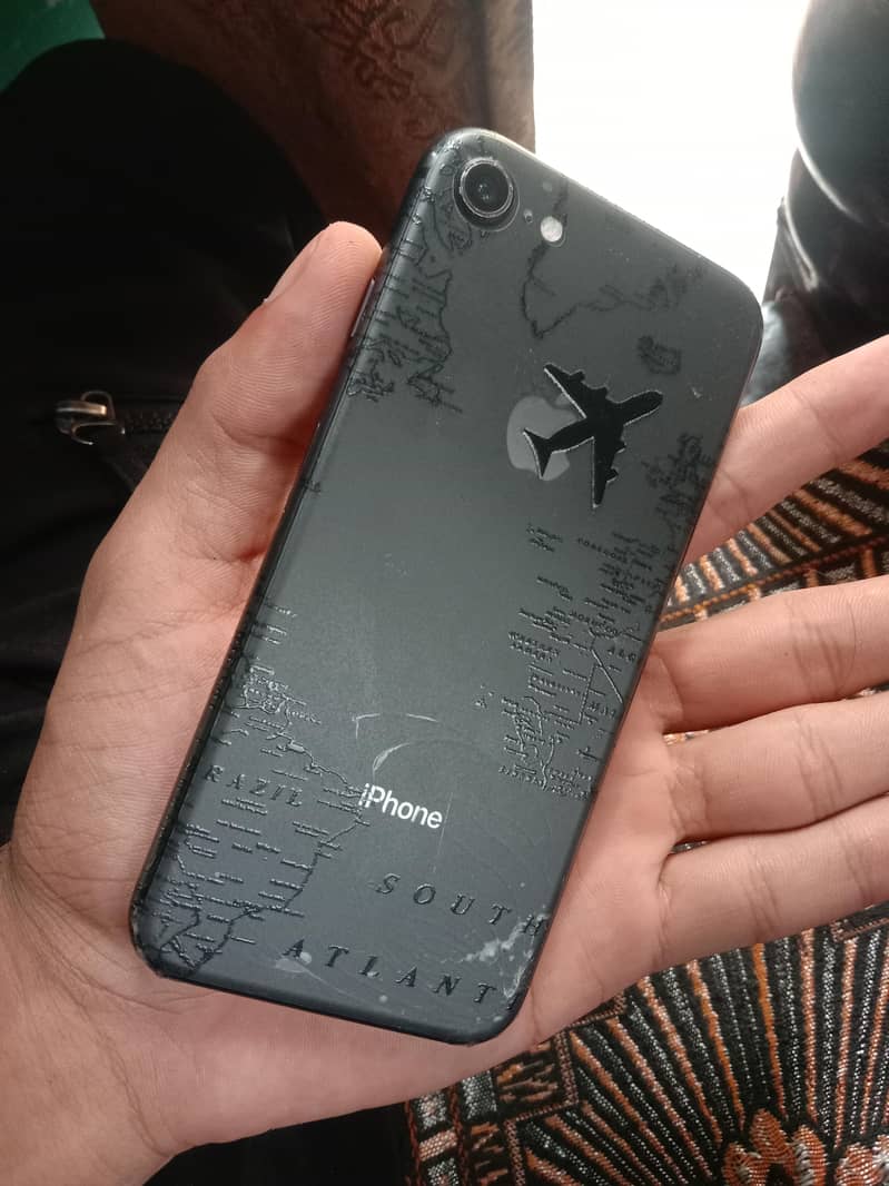 Apple iPhone 8 7