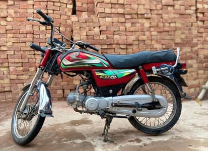 Honda cd70 2022 1st owner total genuine transfer on spot 03014450931