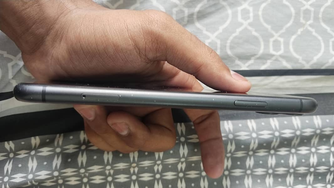 Apple iPhone 11 2
