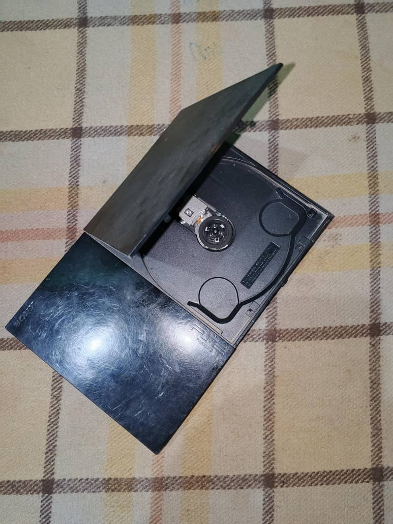 LCD screen and keyboard 2