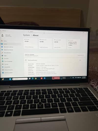 Hp elite book 840 G7  10/ 10 condition  Scratchless  8/256 ssd