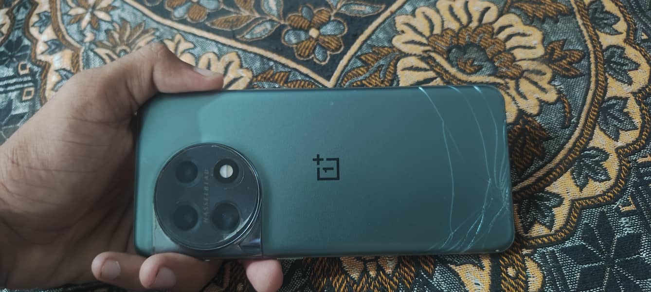 One Plus 11 4