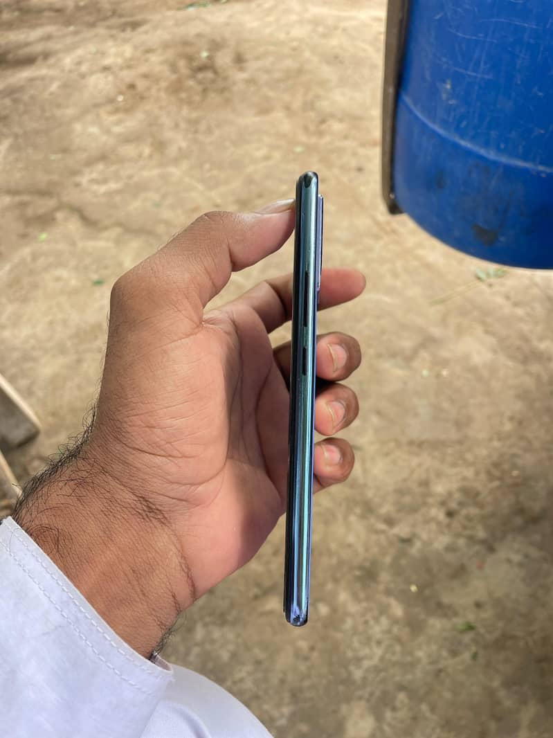 Vivo V21e 1