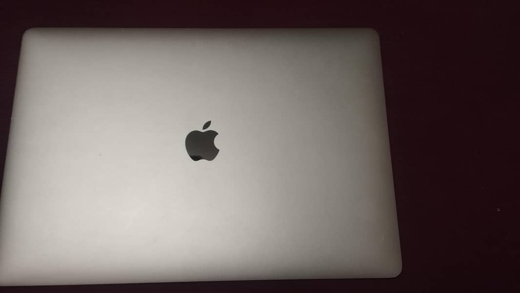 MacBook pro 2016 2