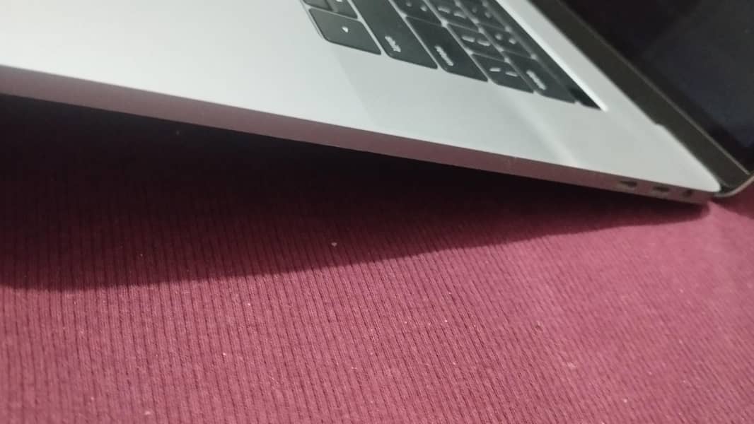 MacBook pro 2016 5
