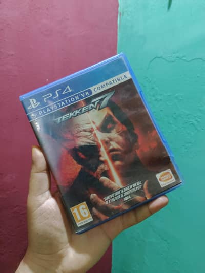 PS4 and PS3 games CD