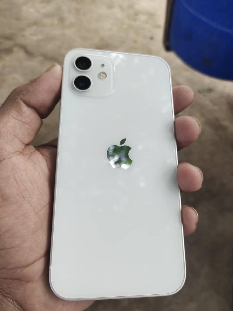 Apple iPhone 12 8