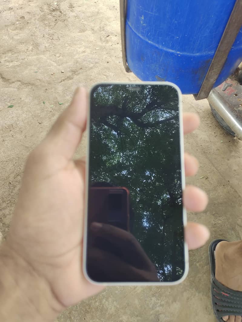 Apple iPhone 12 11