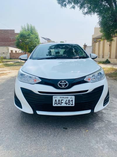Toyota Yaris 2020 super whit Punjab number for sale