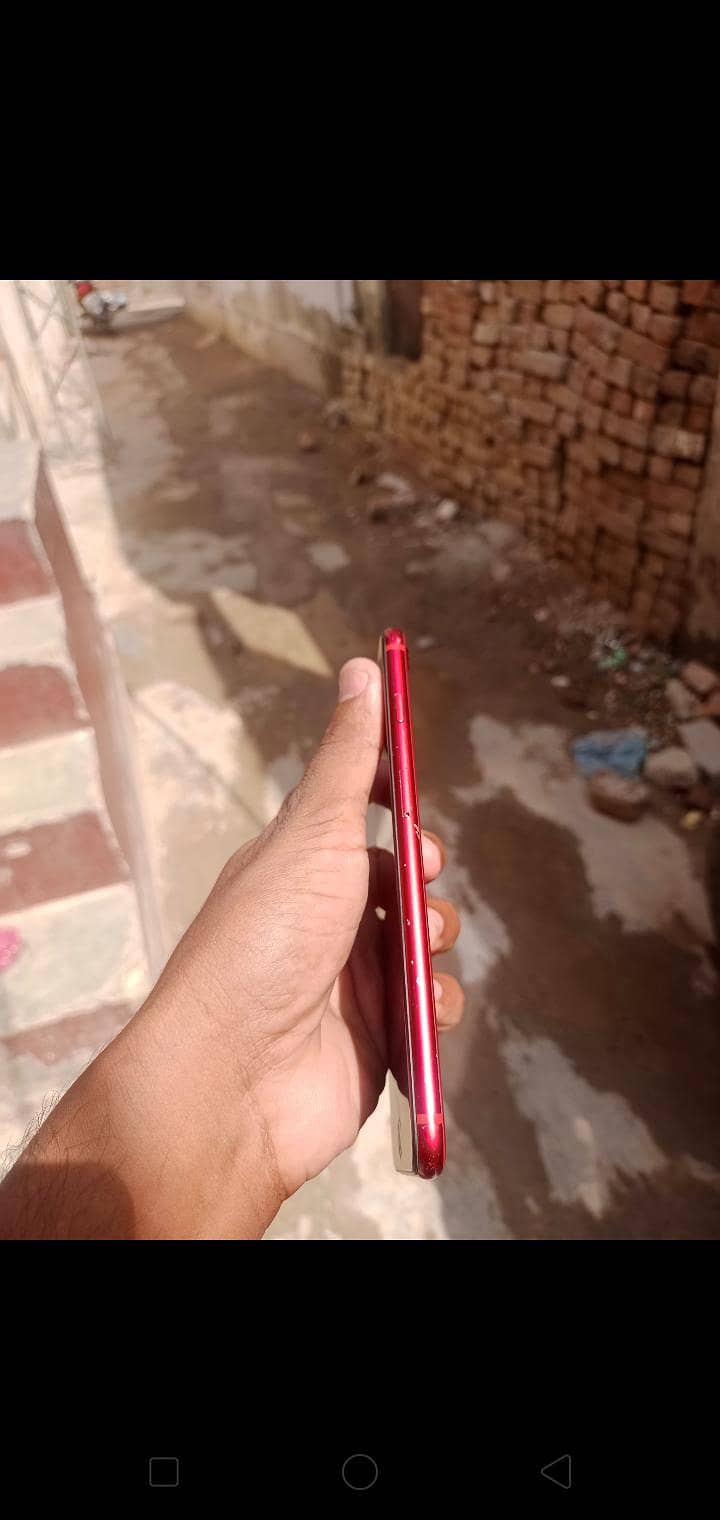 Apple iPhone 8 Plus 4