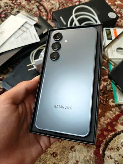Samsung Mobile S24