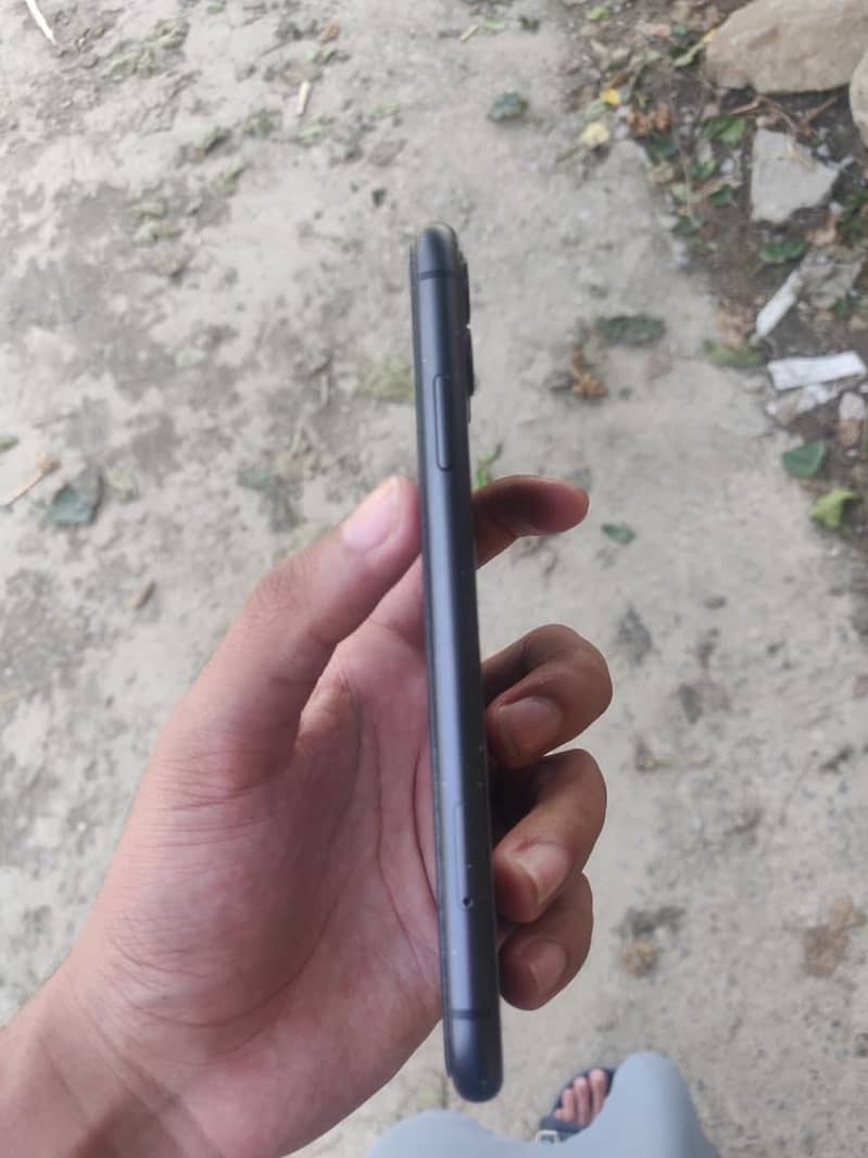 Apple iPhone 11 1