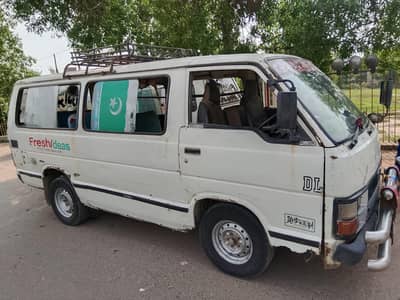Toyota haice van 1984 model