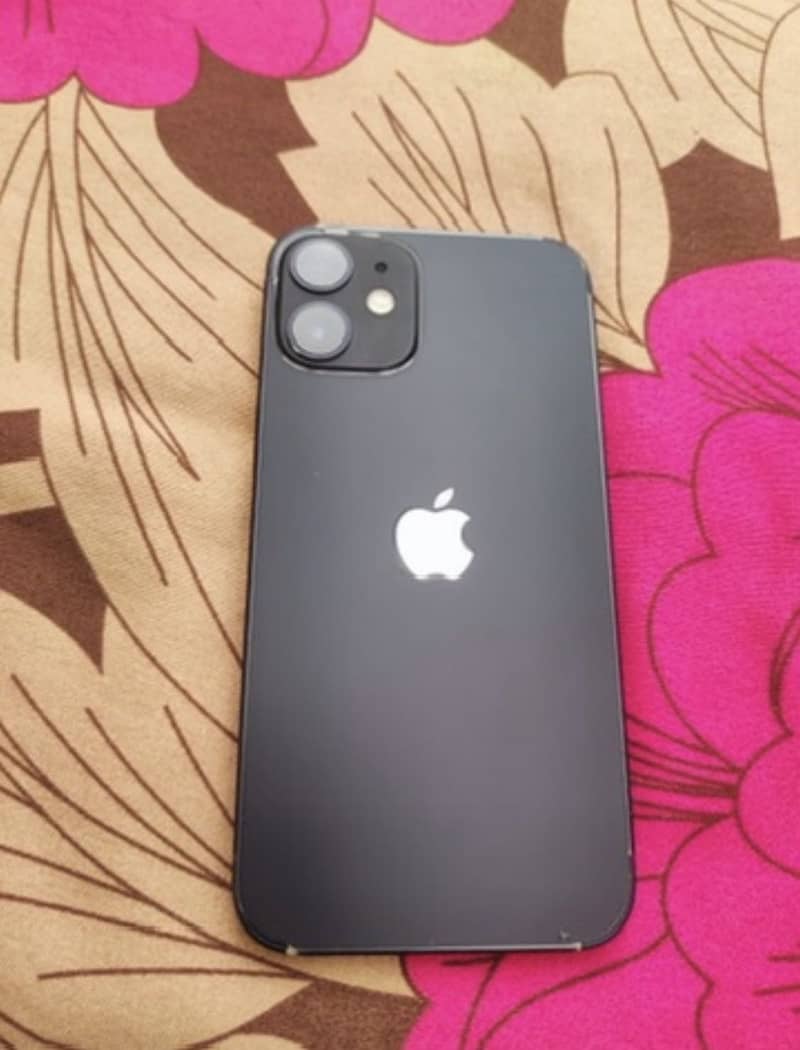 Apple iPhone 12 mini 6